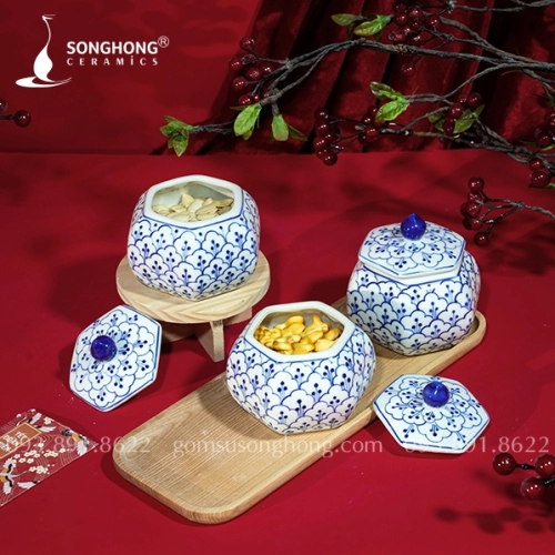 Bộ 3 Hũ Mứt Lục Giác Vẽ Tay M10 - Kèm Khay Gỗ