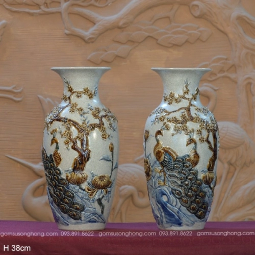 Lộc Bình H38cm Men Rạn Đắp Nổi Công Đào